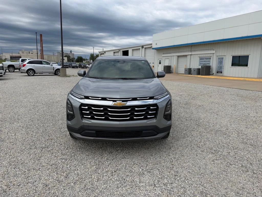 Used 2025 Gray Chevrolet LT image 8