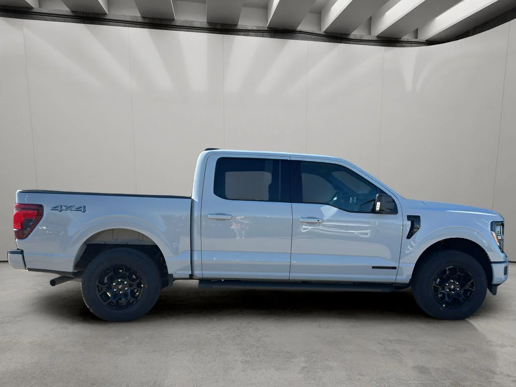 New 2026 Avalanche Ford XLT image 6