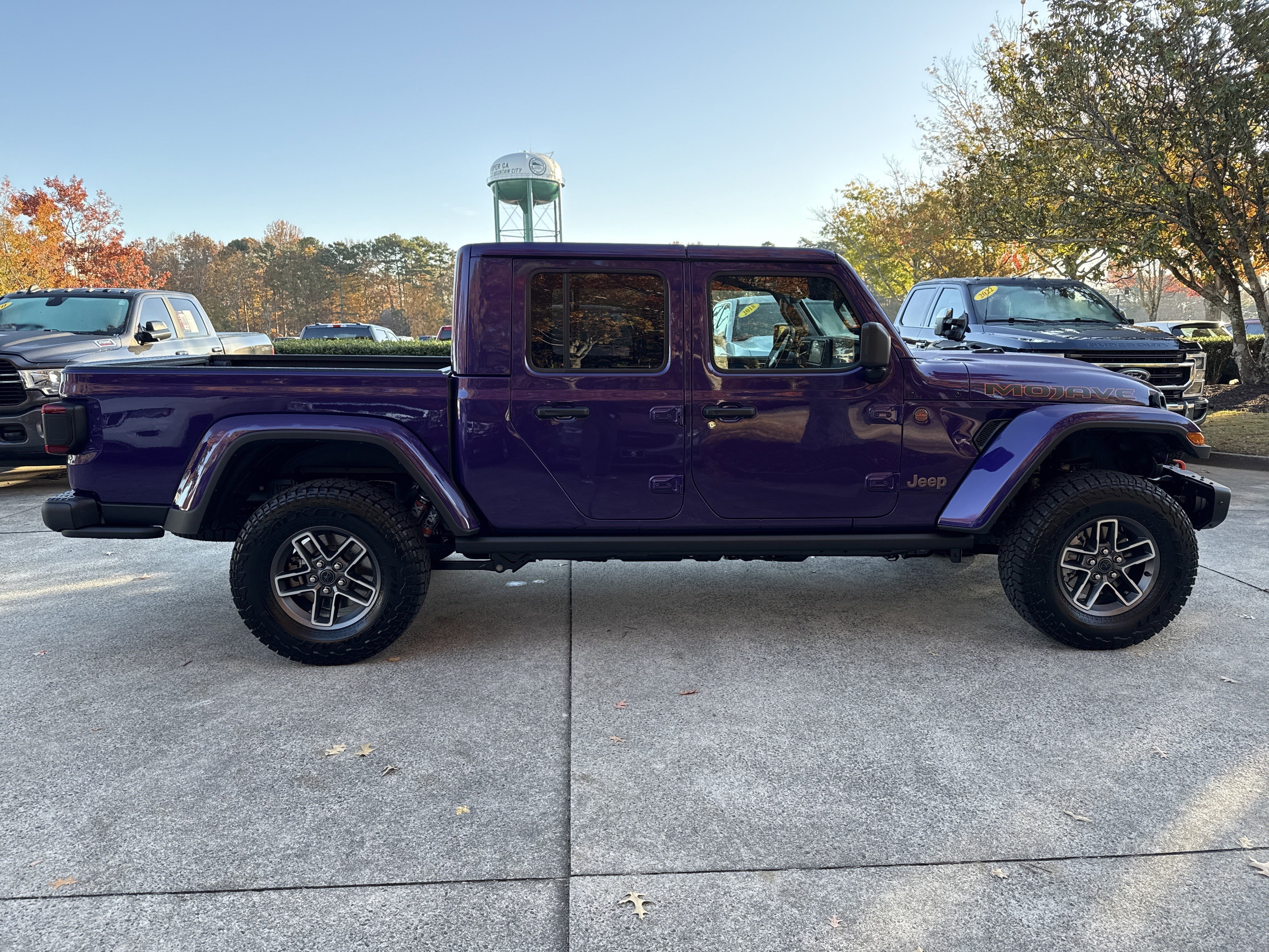 New 2026 Reign Jeep Mojave X image 8