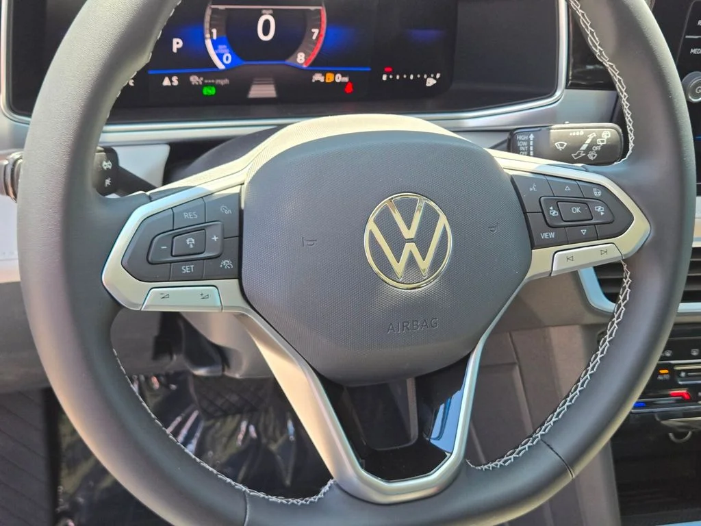 New 2026 Blue Volkswagen 1.5T SE image 11
