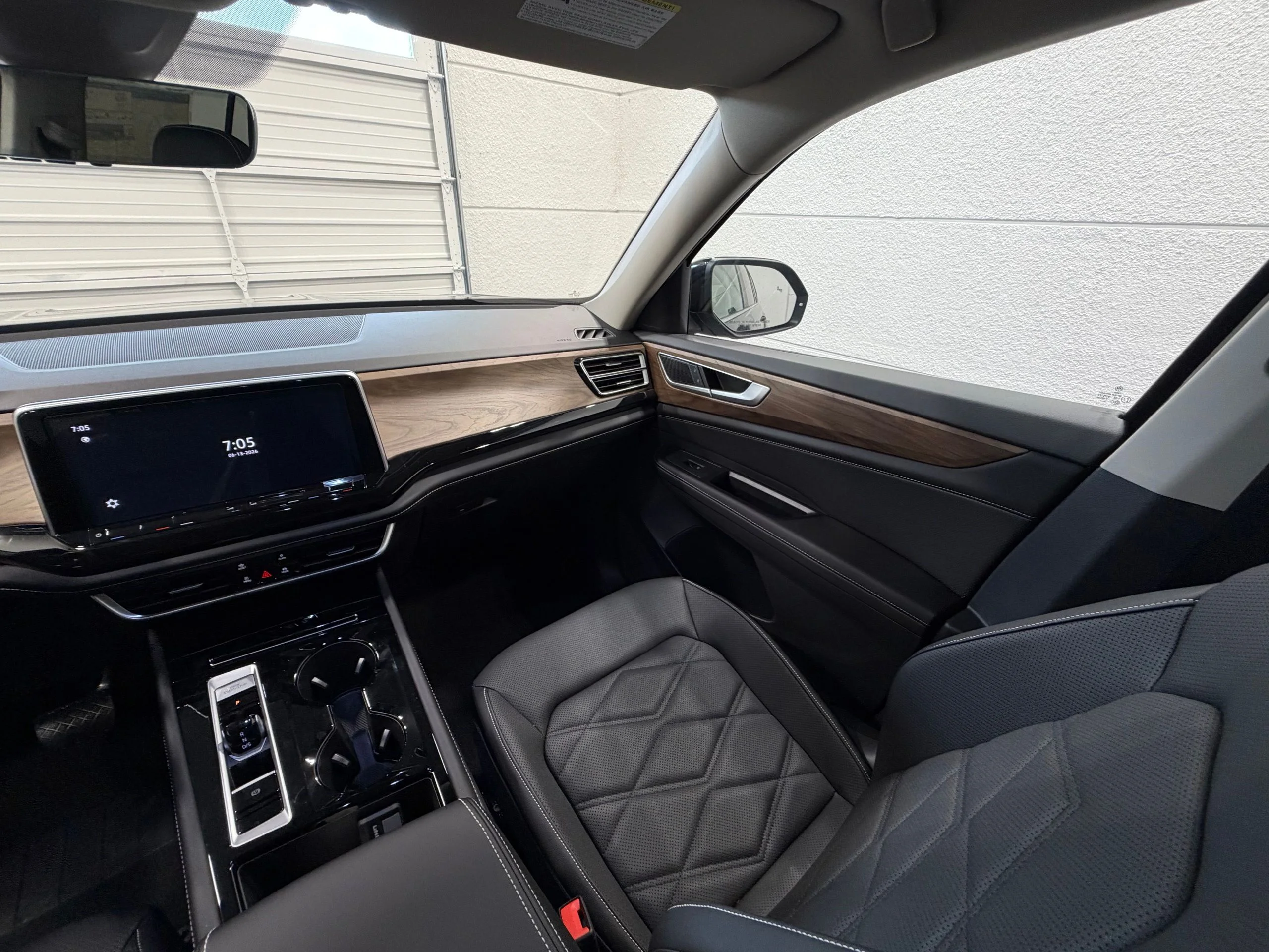 New 2026 Black Volkswagen 2.0T SE w/Technology image 36