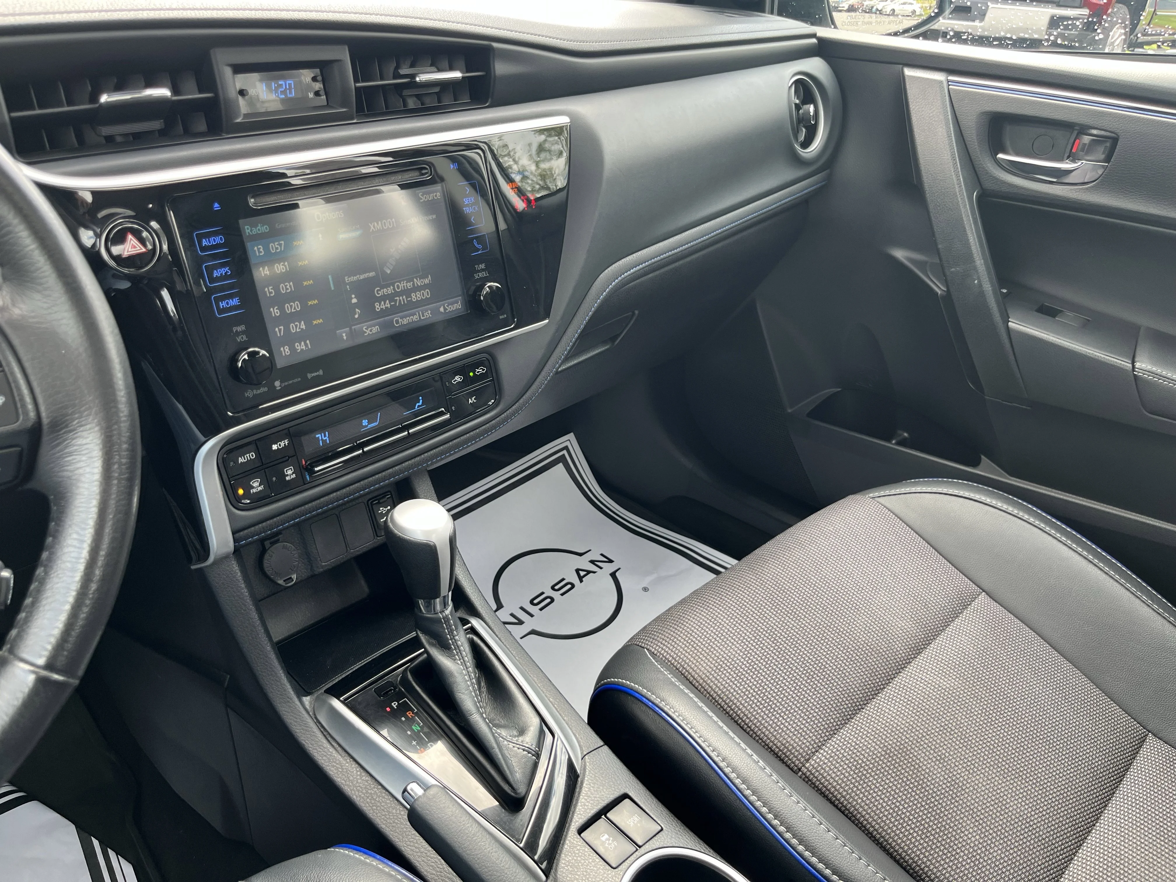 Used 2018 Classic Silver Metallic Toyota SE image 27