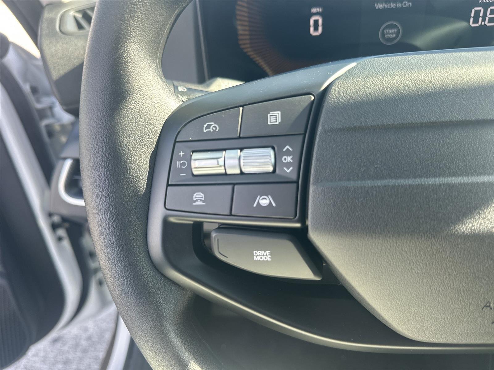 2025 Kia K4 LXS - Photo 9