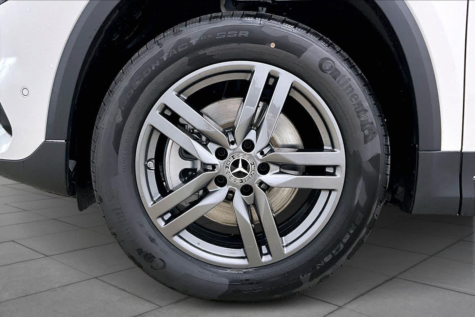 New 2026 Polar White Mercedes-Benz GLA 250 image 11