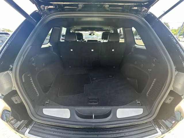 Used 2019 Black Jeep Limited image 29
