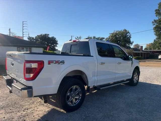 Used 2022 White Ford Lariat image 14