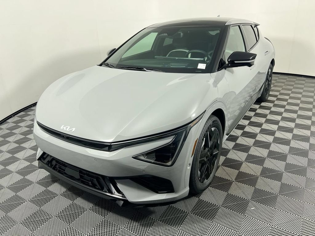 New 2026 Wolf Gray Kia GT-LINE image 9
