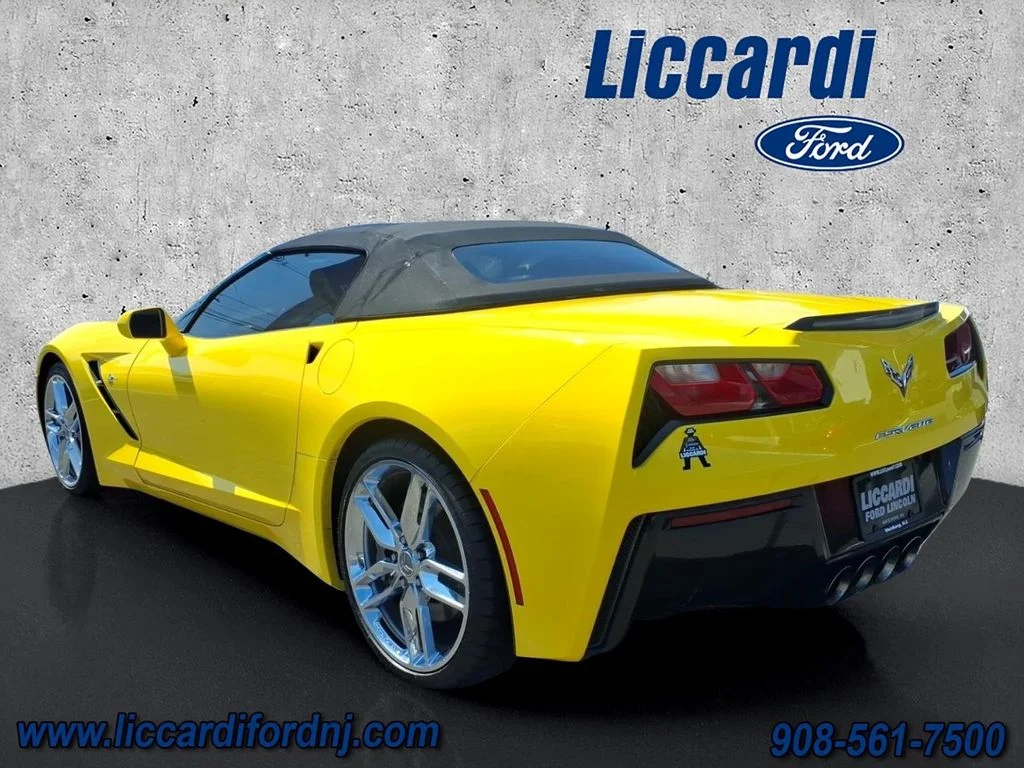Used 2019 Yellow Chevrolet Stingray image 4