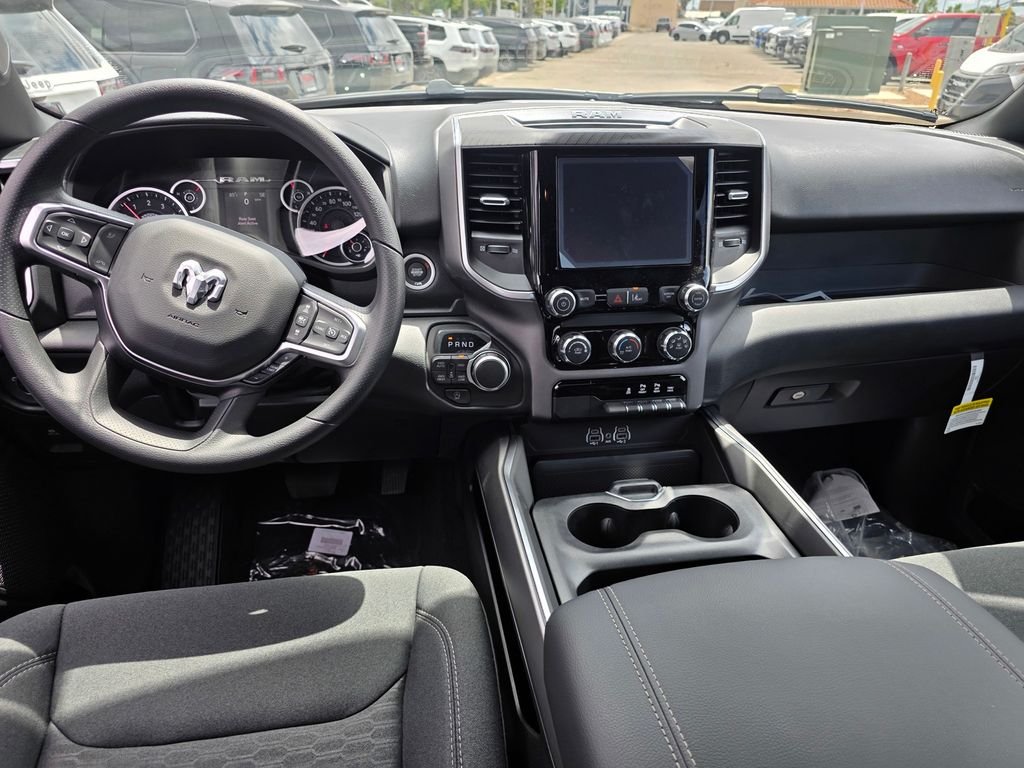 New 2026 Diamond Black Crystal Pearl-Coat Exterior Paint RAM Big Horn/Lone Star image 10