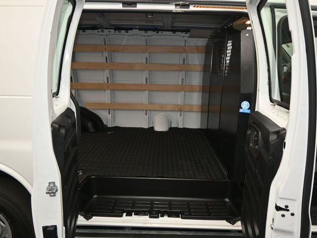 2024 Chevrolet Express Cargo Work Van - Photo 12