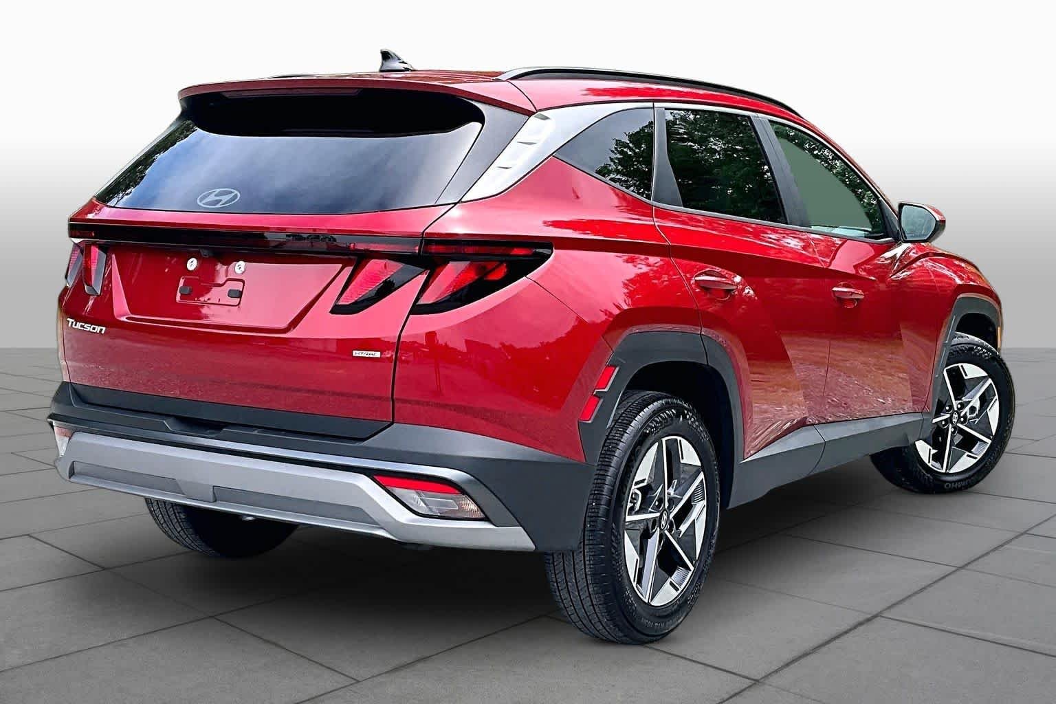 Used 2026 Ultimate Red Hyundai SEL image 13