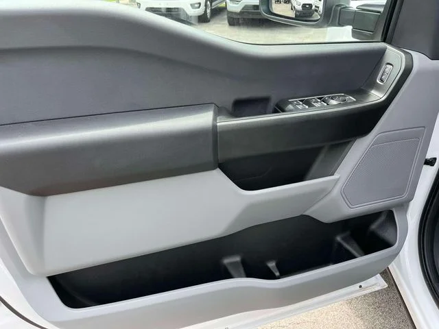 New 2026 Oxford White Ford F-250® XL image 22
