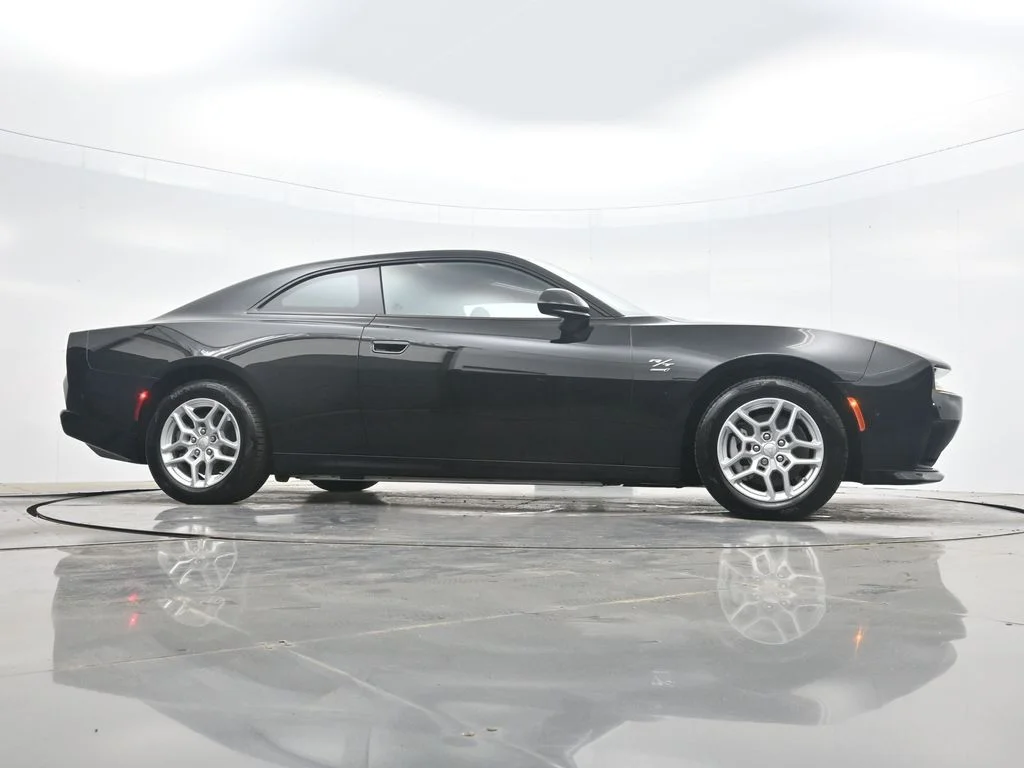 New 2025 Diamond Black Crystal Pearlcoat Dodge R/T image 34