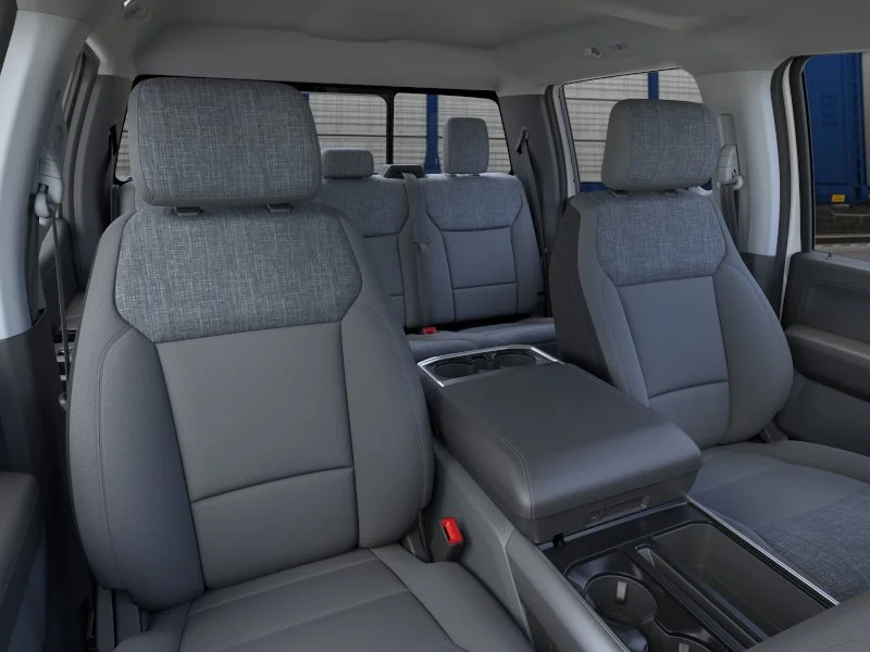 New 2026 Oxford White Ford XLT image 10