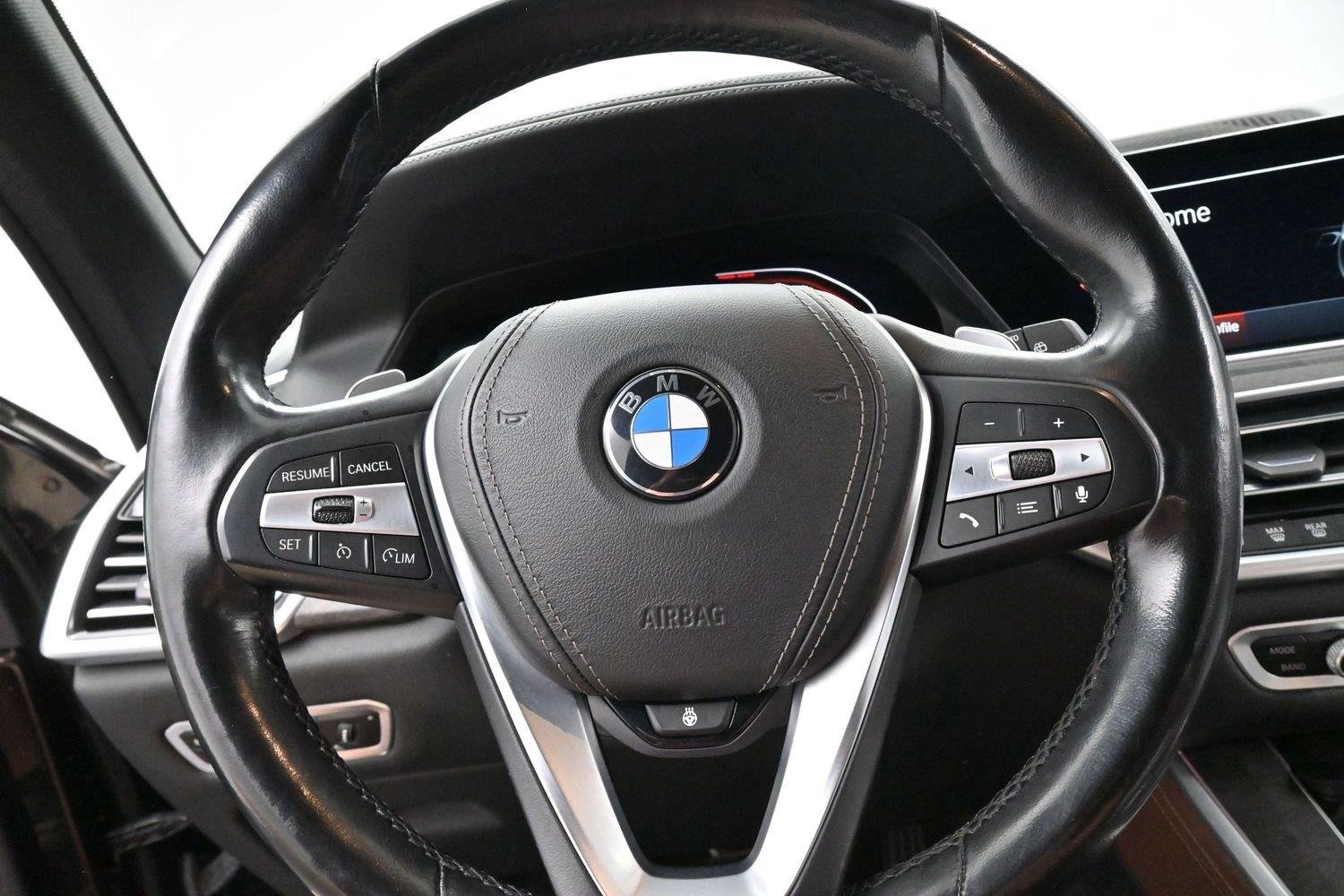 Used 2019 Black Sapphire Metallic BMW xDrive40i image 18