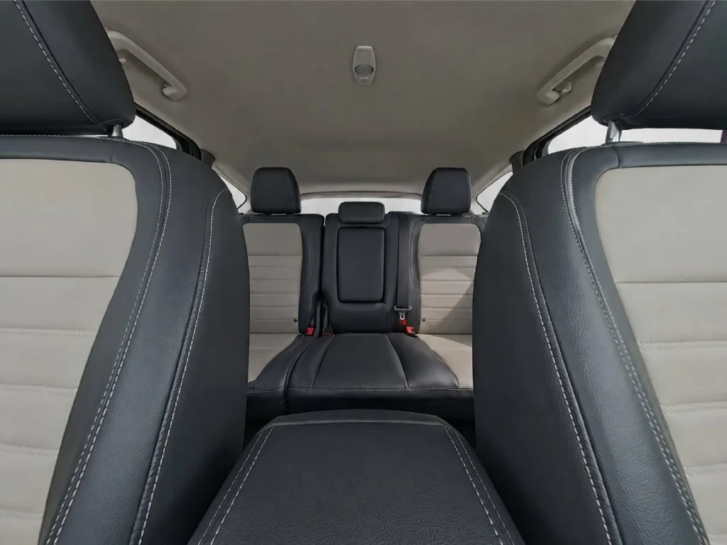 Used 2019 Gray Ford SEL image 17