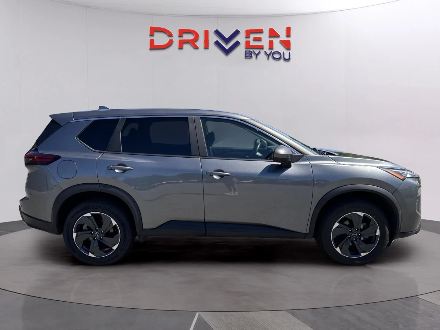 Used 2024 Gun Metallic Nissan SV image 6