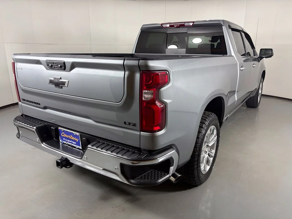 Certified Used 2025 Sterling Gray Metallic Chevrolet LTZ image 10