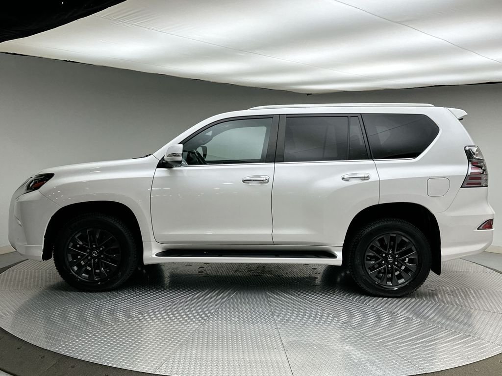 Used 2021 Starfire Pearl Lexus 460 image 10