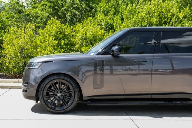 Used 2022 Gray Land Rover First Edition image 17