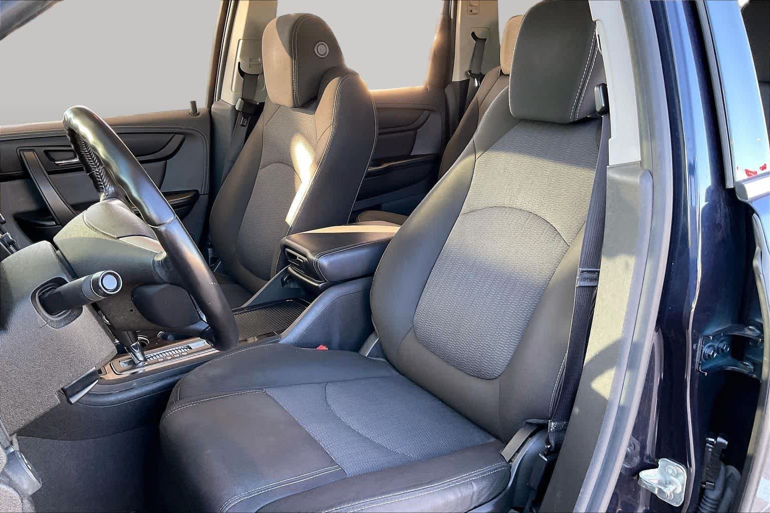 Used 2017 Blue Velvet Metallic Chevrolet LT image 8