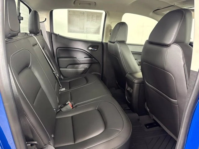Used 2022 Blue Metallic GMC Elevation image 5