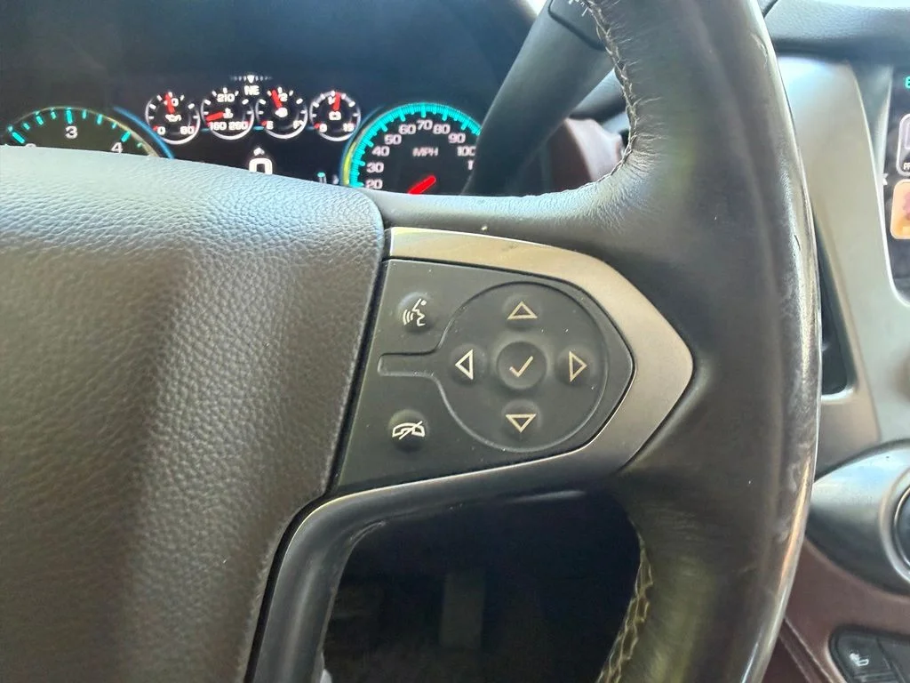 Used 2016 Iridescent Pearl Tricoat Chevrolet LTZ image 19