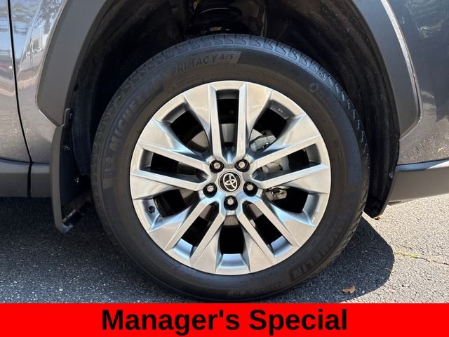 Used 2025 Gray Toyota XLE Premium image 13