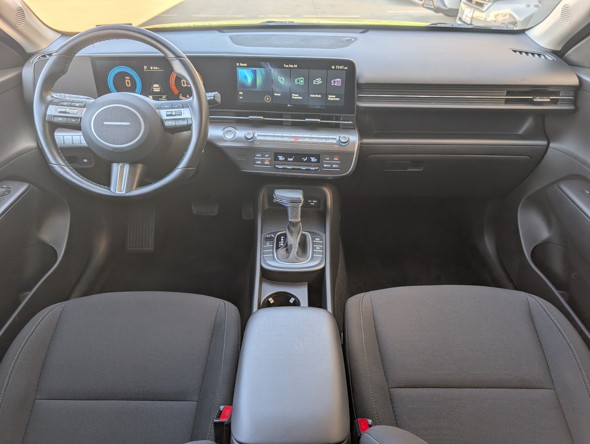 2025 Hyundai Kona SEL - Photo 24