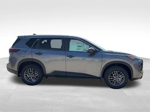 2026 Nissan Rogue S - Photo 6