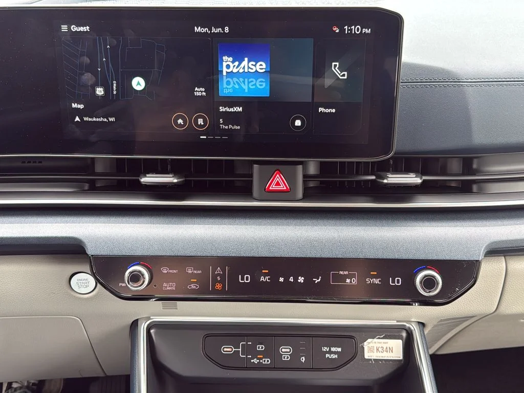 New 2026 Snow White Pearl Kia EX image 20