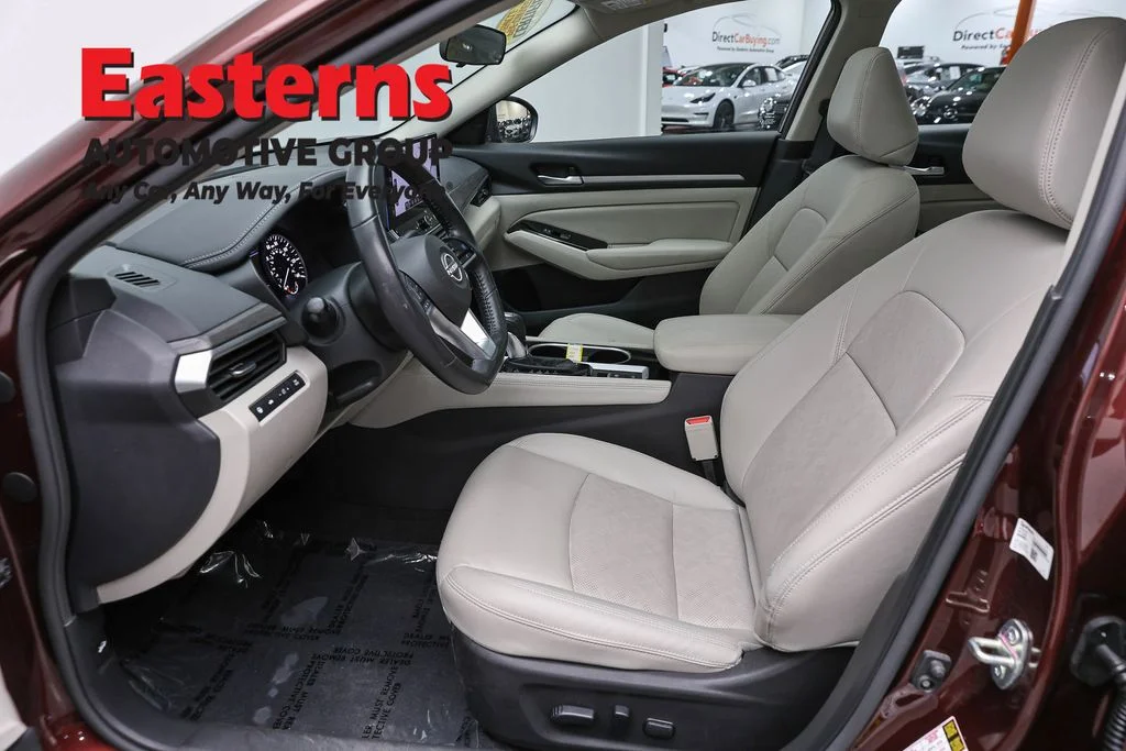 Used 2024 Red Nissan 2.5 SL image 14