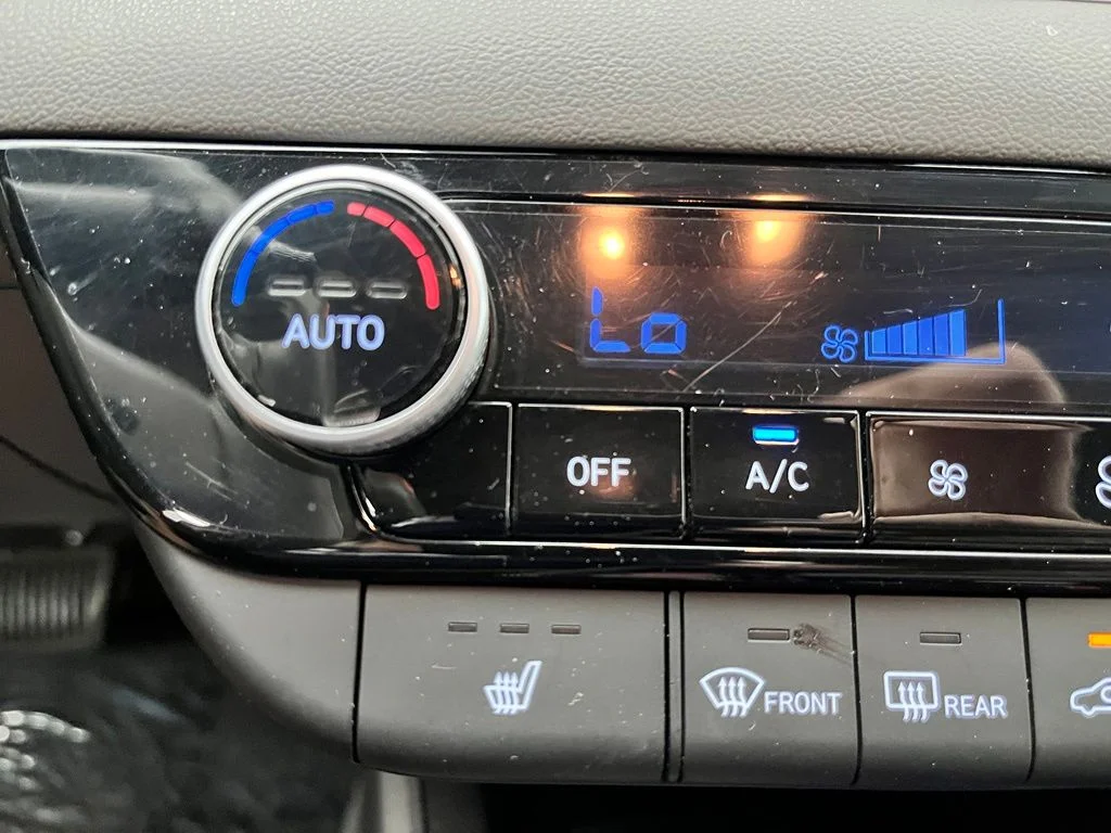 Used 2024 Gray Hyundai SEL image 6