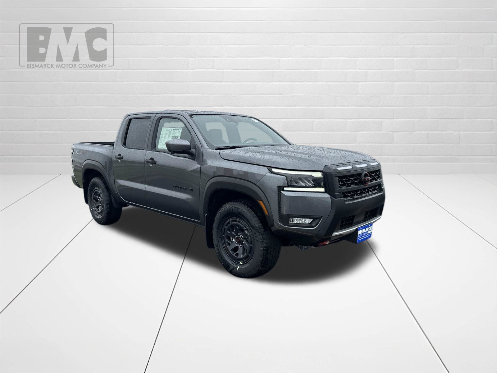 New 2027 Gray Nissan PRO-4X image 2