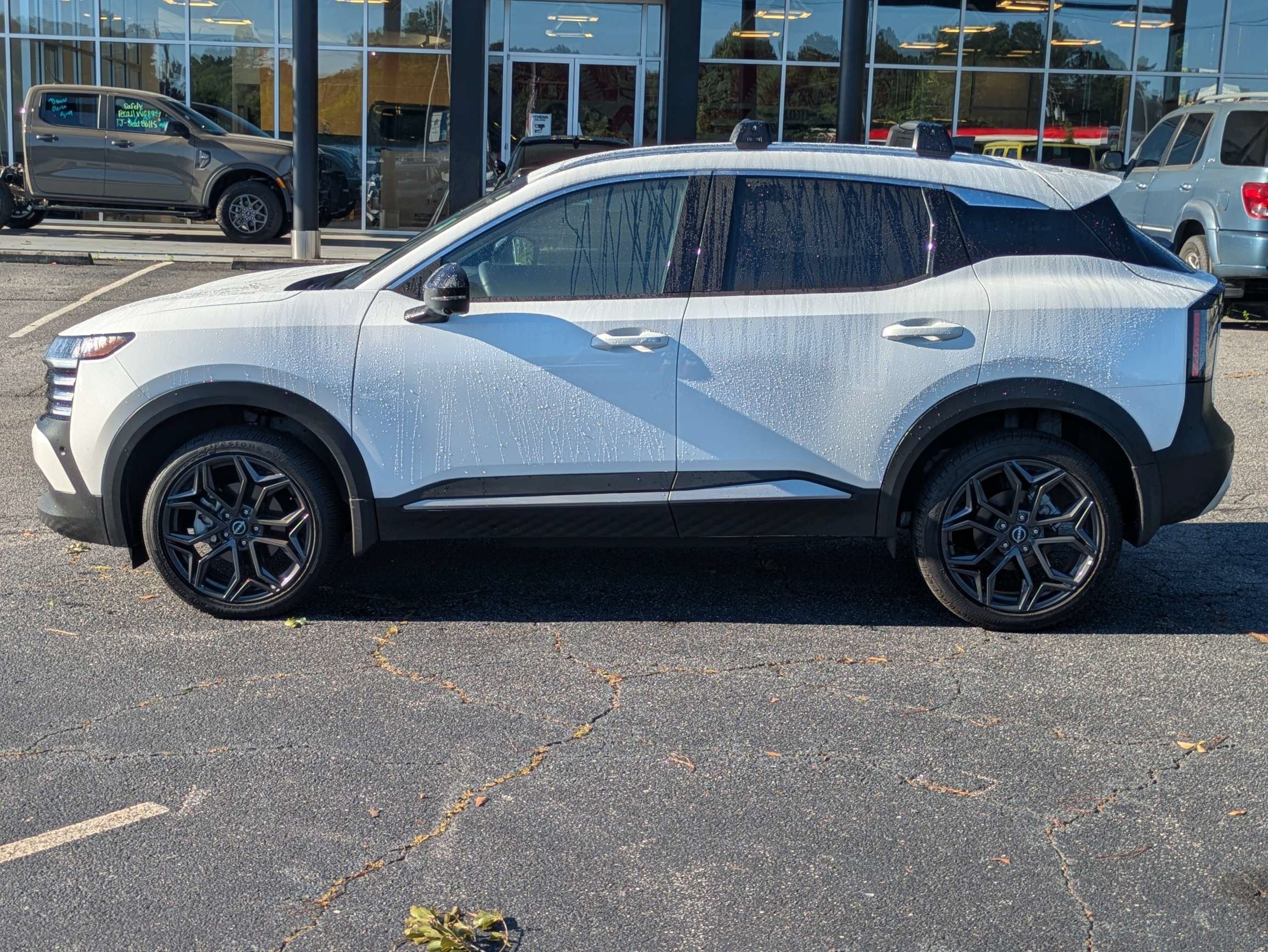 Used 2026 White Nissan SR image 6