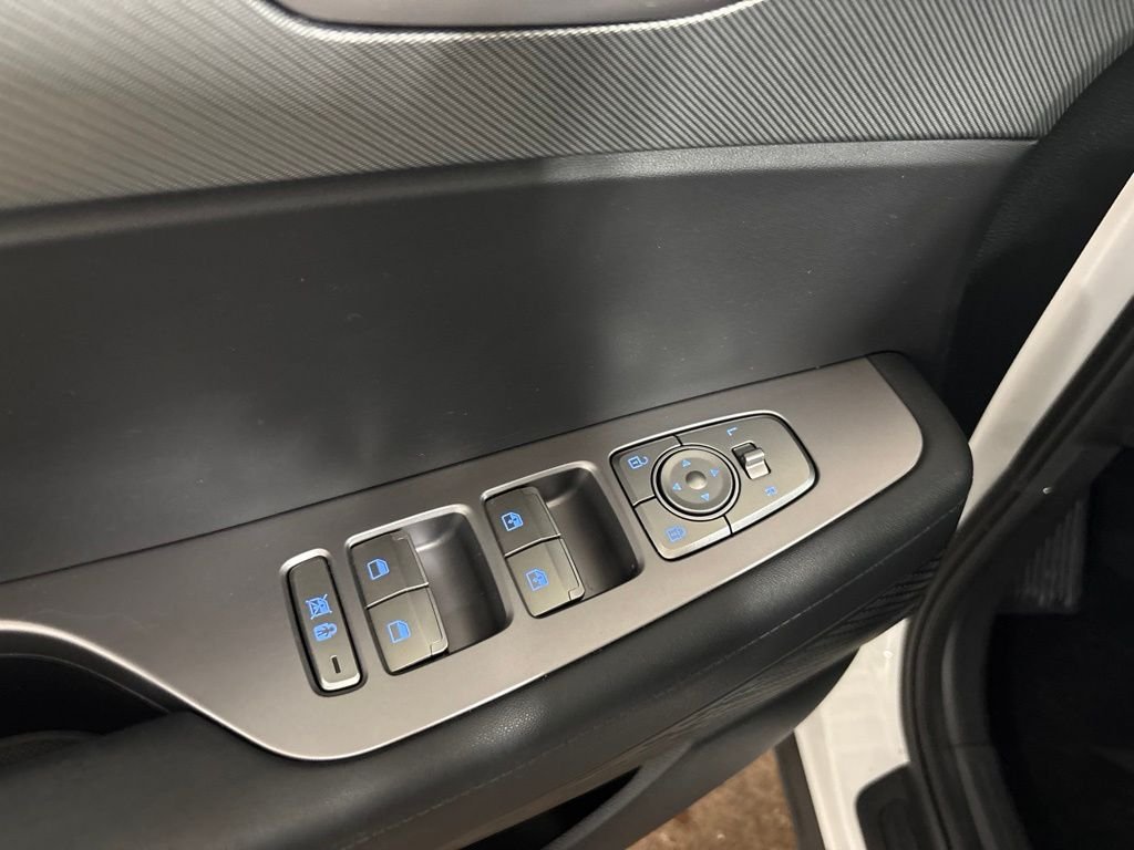 Used 2024 White Hyundai XRT image 13