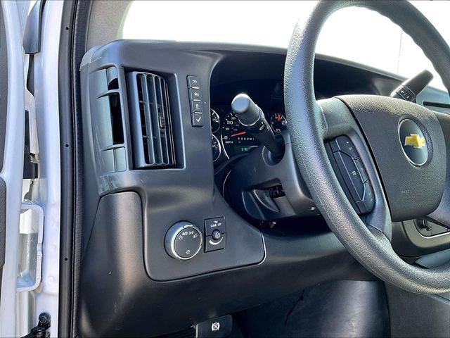 2026 Chevrolet Express Cargo Work Van - Photo 28