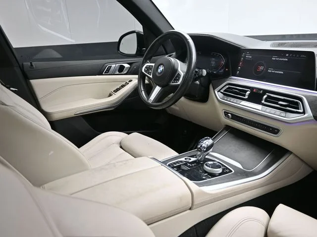 Used 2022 Black BMW sDrive40i image 19