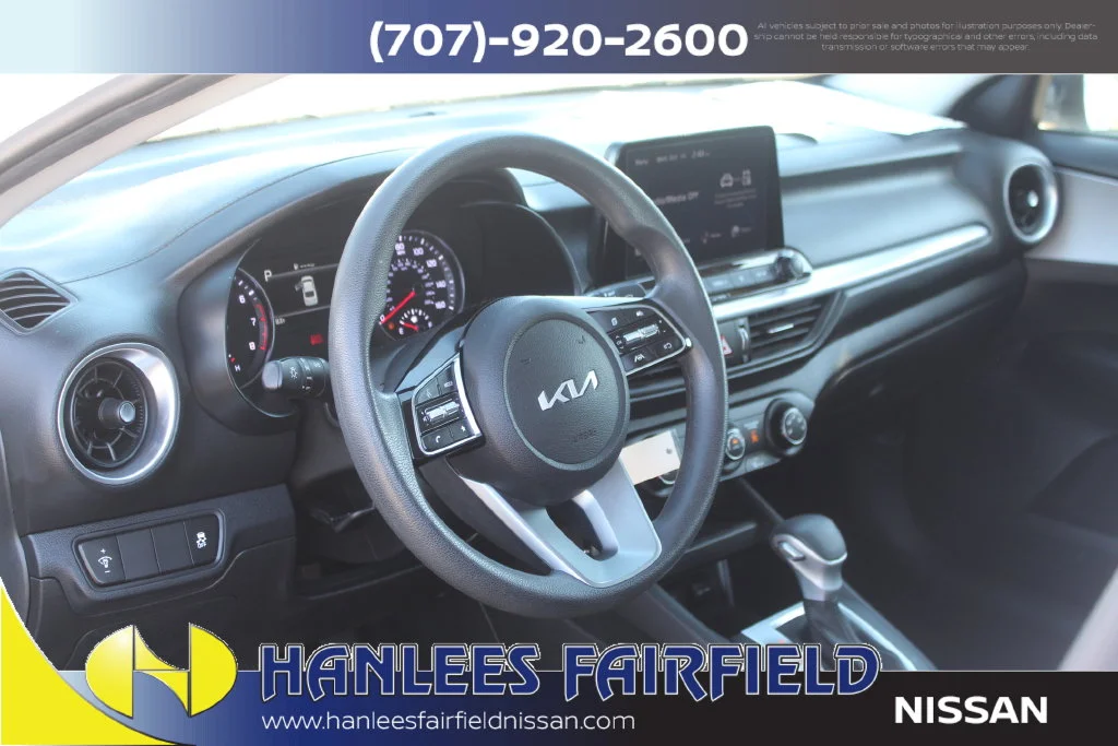 2023 Kia Forte LXS - Photo 11
