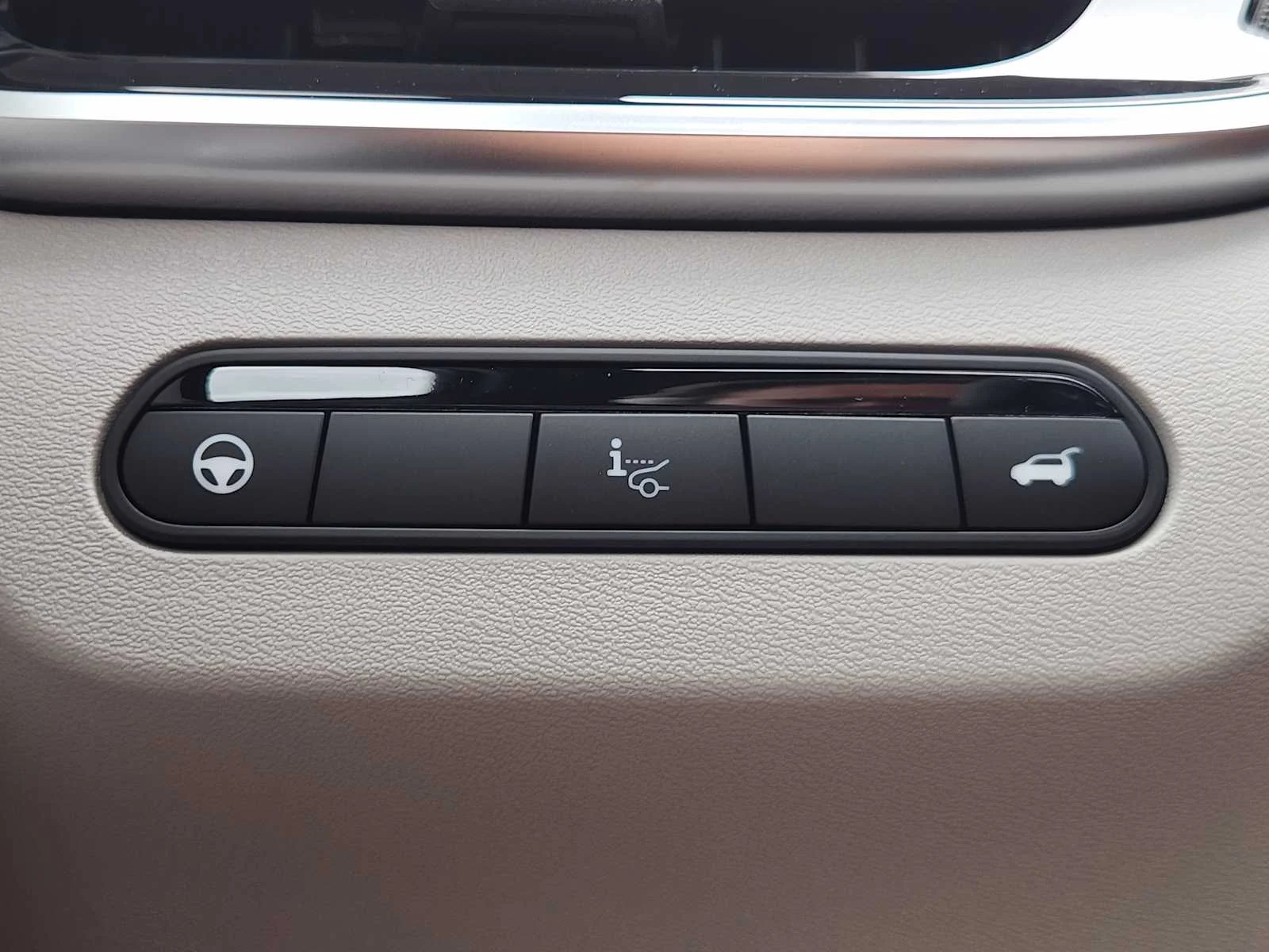 New 2027 2T RAD WHT INFINITI Autograph AWD image 16