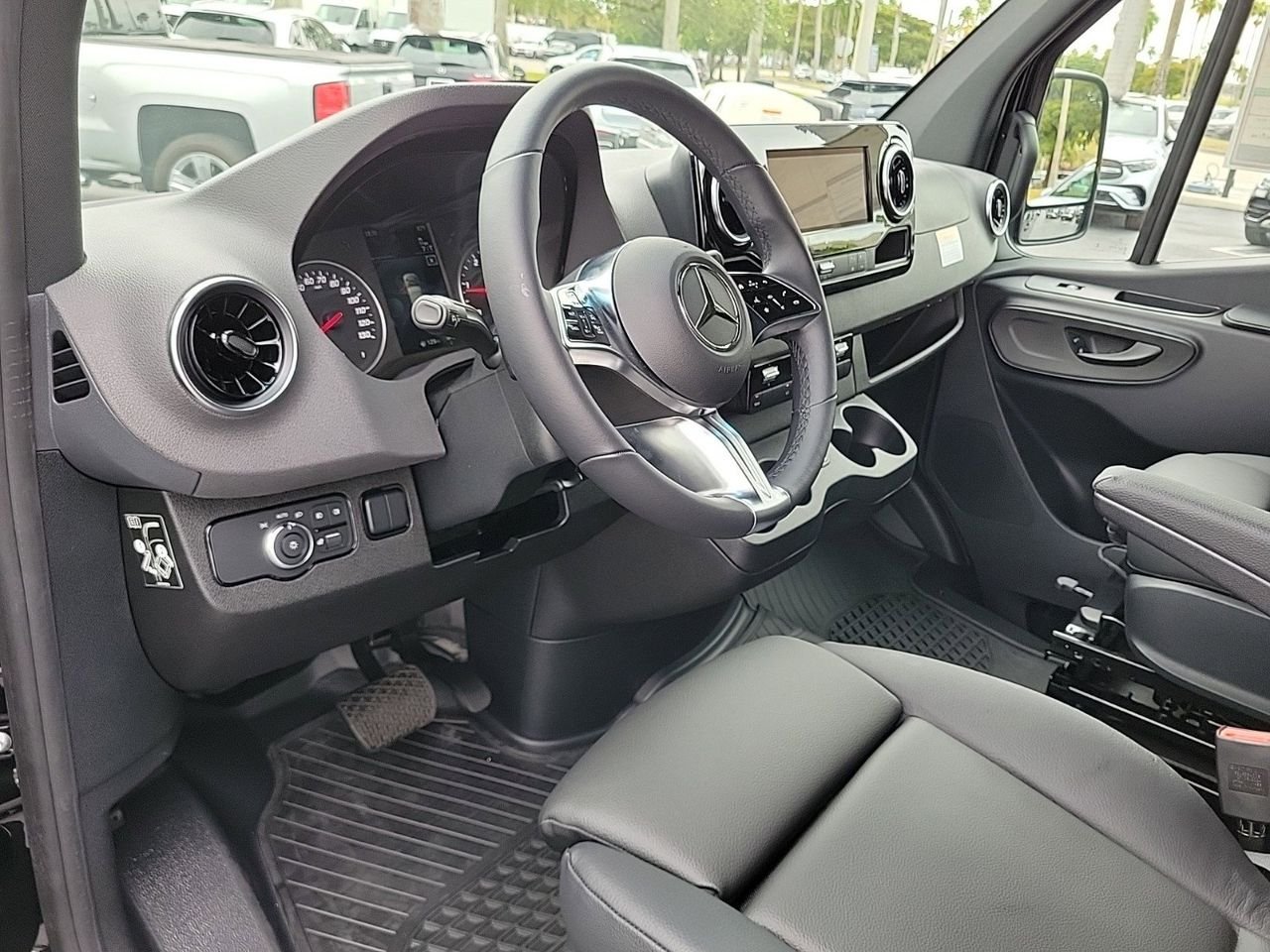 2025 Mercedes-Benz Sprinter Cargo Van Base - Photo 12