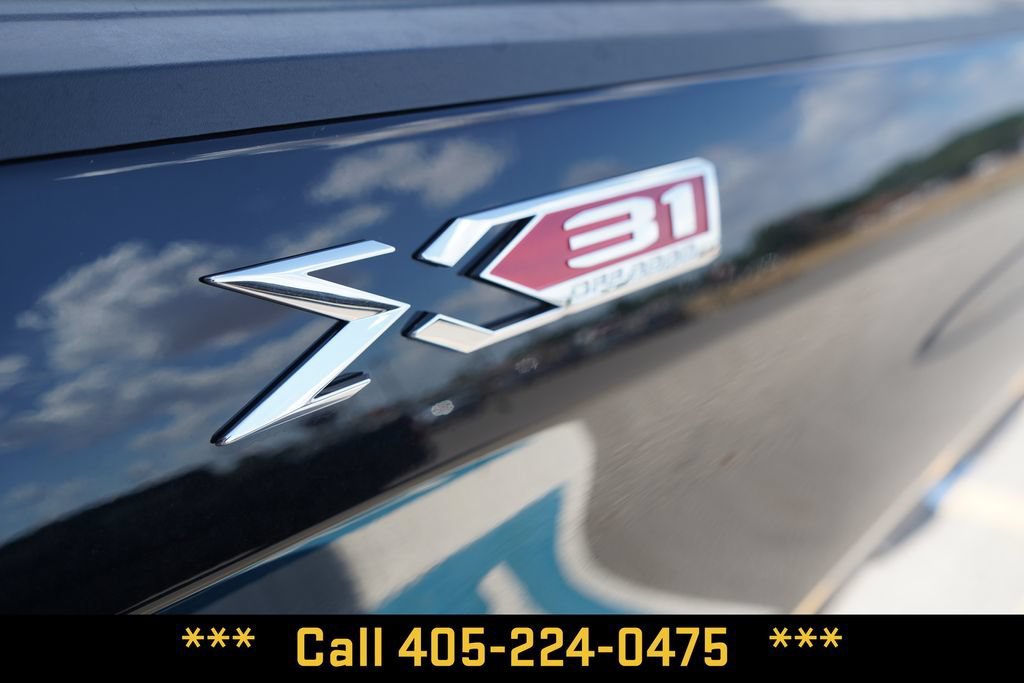 New 2026 Onyx Black GMC SLT image 8