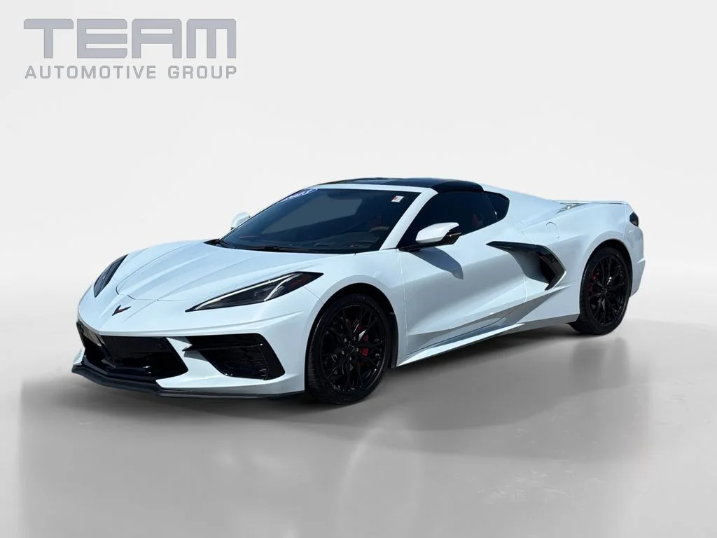 Used 2023 White Chevrolet Stingray image 3