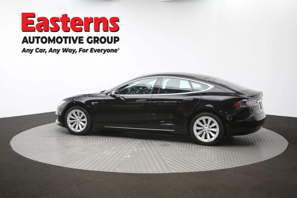 Used 2018 Black Tesla 75D image 59