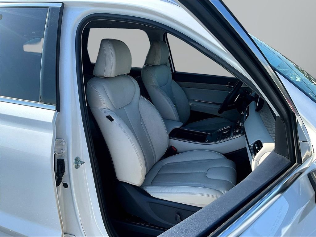 Certified Used 2022 White Hyundai SEL image 33