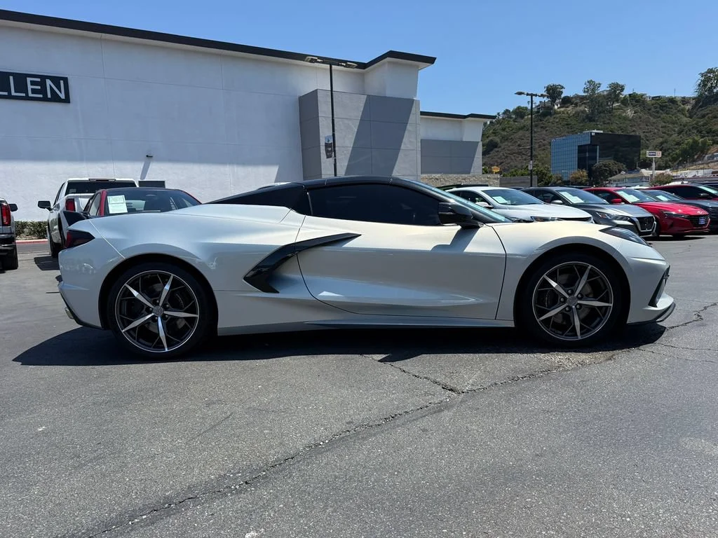 Used 2023 SILVER FLARE METALLIC Chevrolet 1LT image 9
