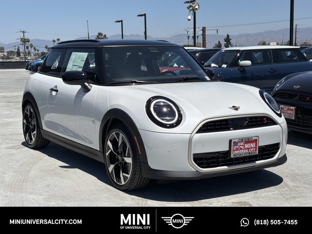 2026 MINI 2 Door Signature Plus