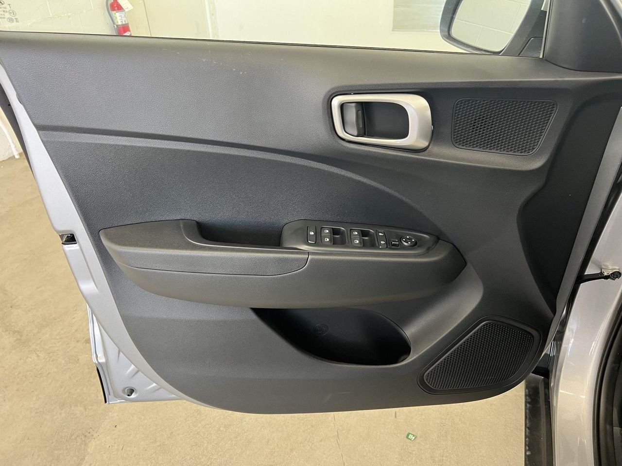 New 2026 Shimmering Silver Hyundai SEL image 11
