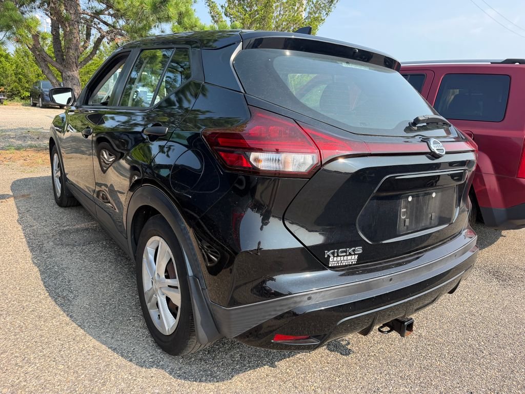 Used 2021 Super Black Nissan S image 3