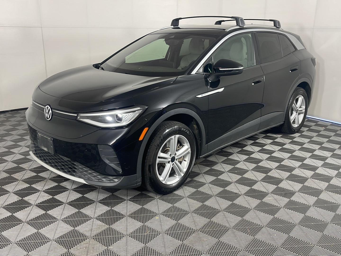 Used 2021 Mythos Black Metallic Volkswagen Pro S image 1